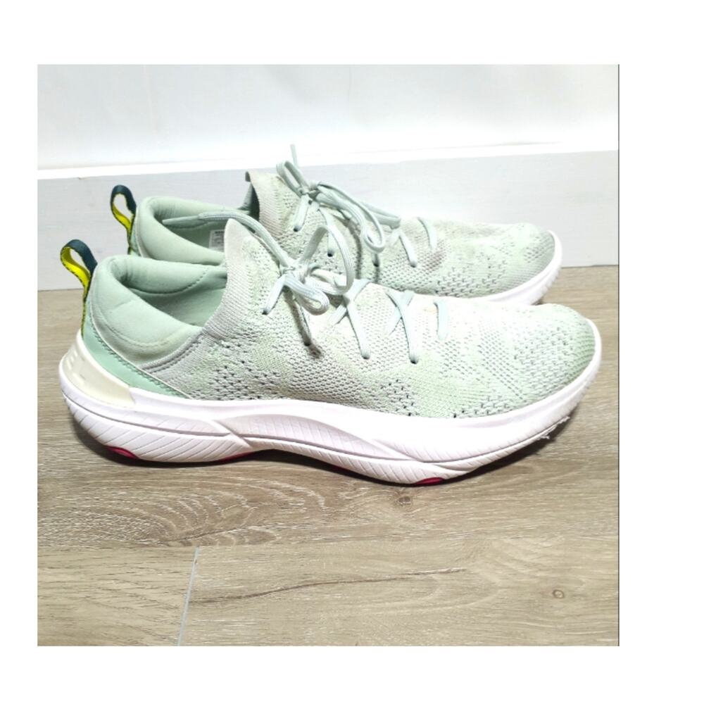 Sorel Woman's Explorer Blitz Stride Lace Sneaker Sea Sprite And White Size 10